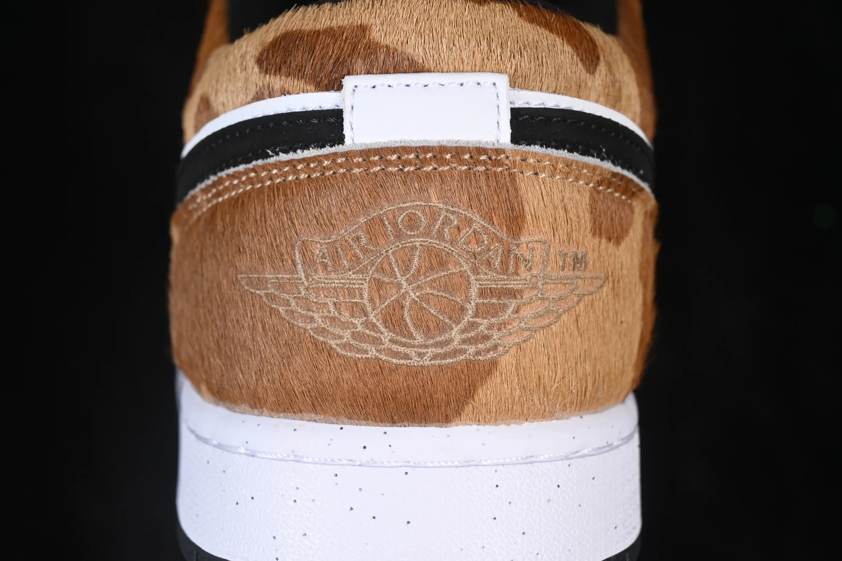 All categories Air Jordan Jordan series basketball shoes Air Jordan 1 Low Air Jordan 1 Low AJ1 Joe 1 Year of the Horse limited low-top retro culture basketball shoes IX8740-101